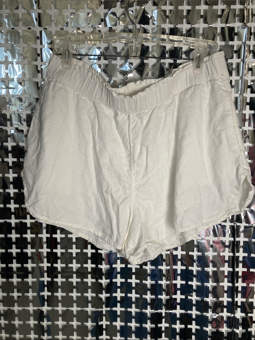 Universal Thread White High-Waist Casual Shorts